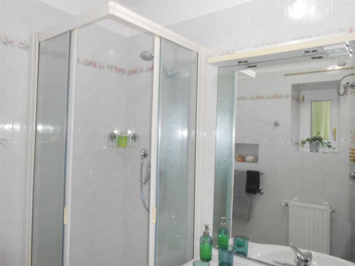 shower in glass cabin
